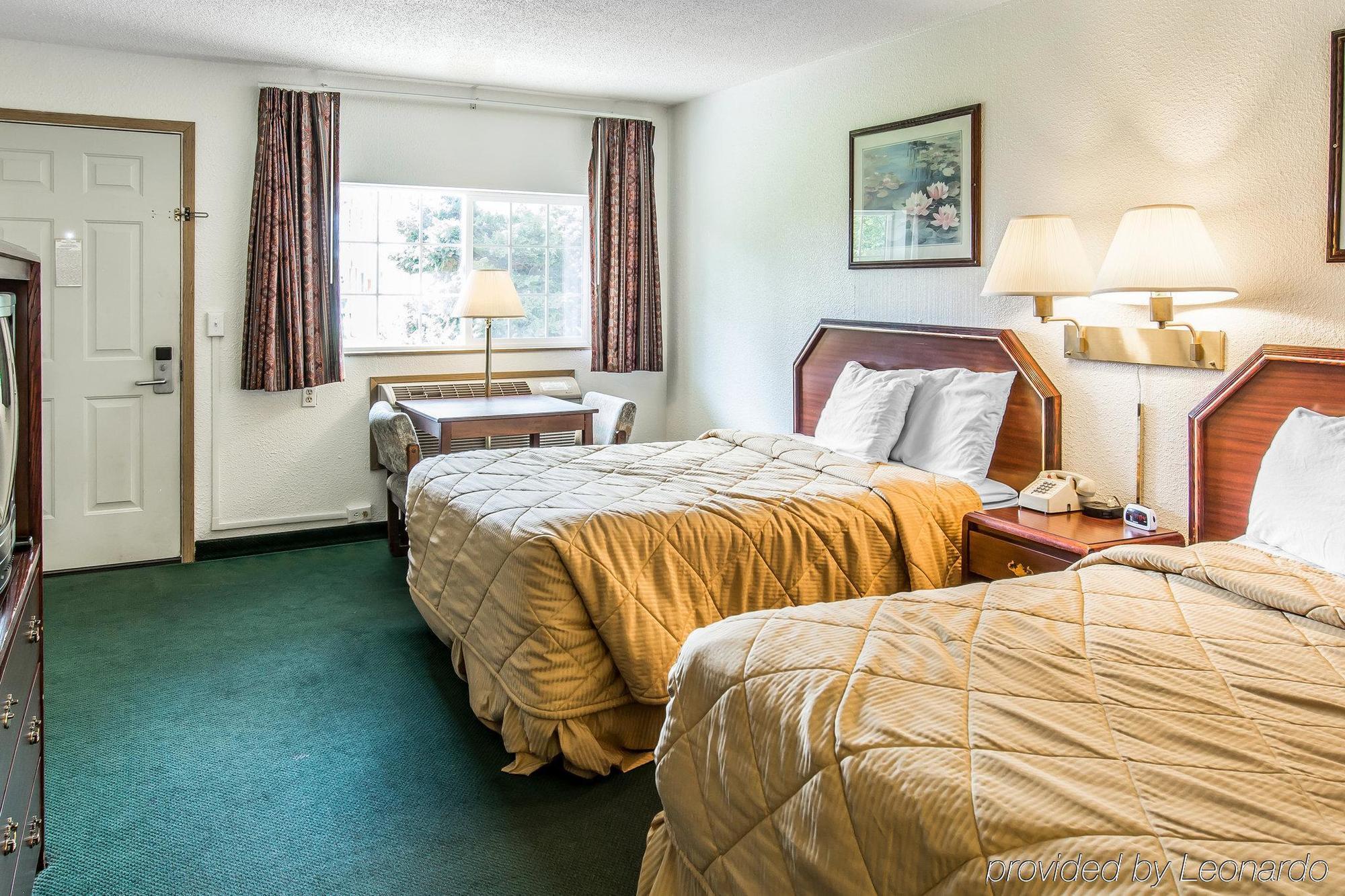 Econo Lodge & Suites سبوكين المظهر الخارجي الصورة