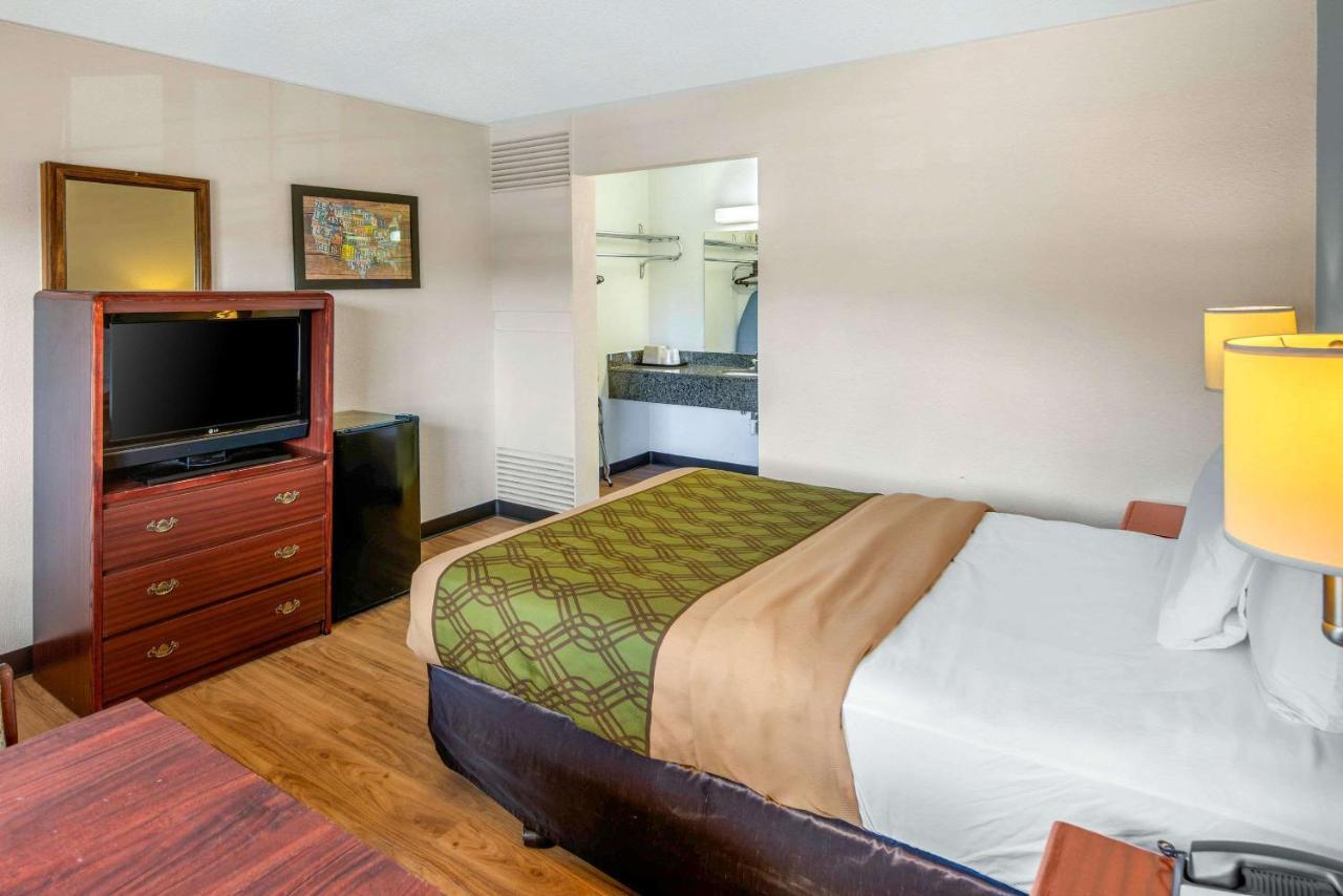 Econo Lodge & Suites سبوكين المظهر الخارجي الصورة